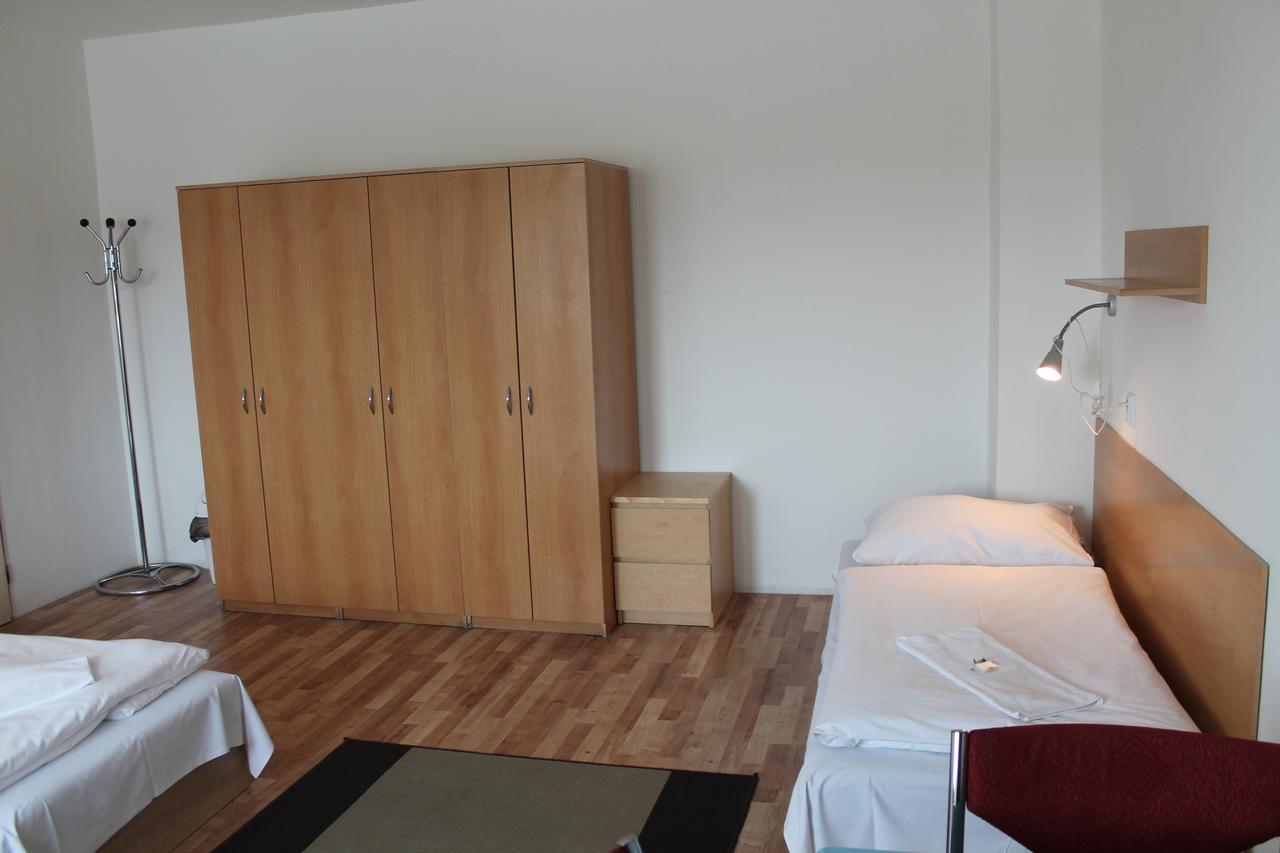 Hostel Turist Zvolen Extérieur photo