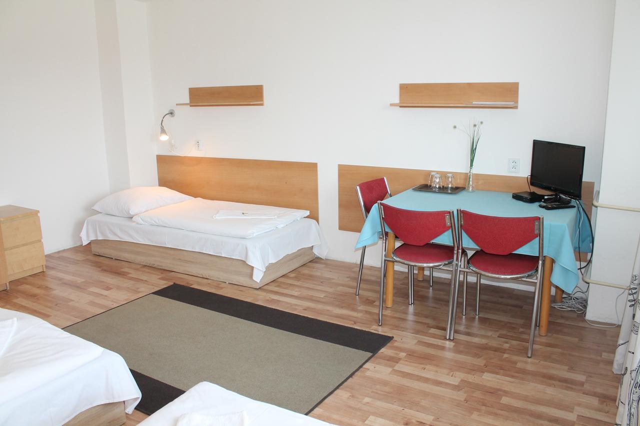 Hostel Turist Zvolen Extérieur photo